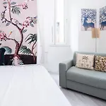 Pied A Terre شقة *